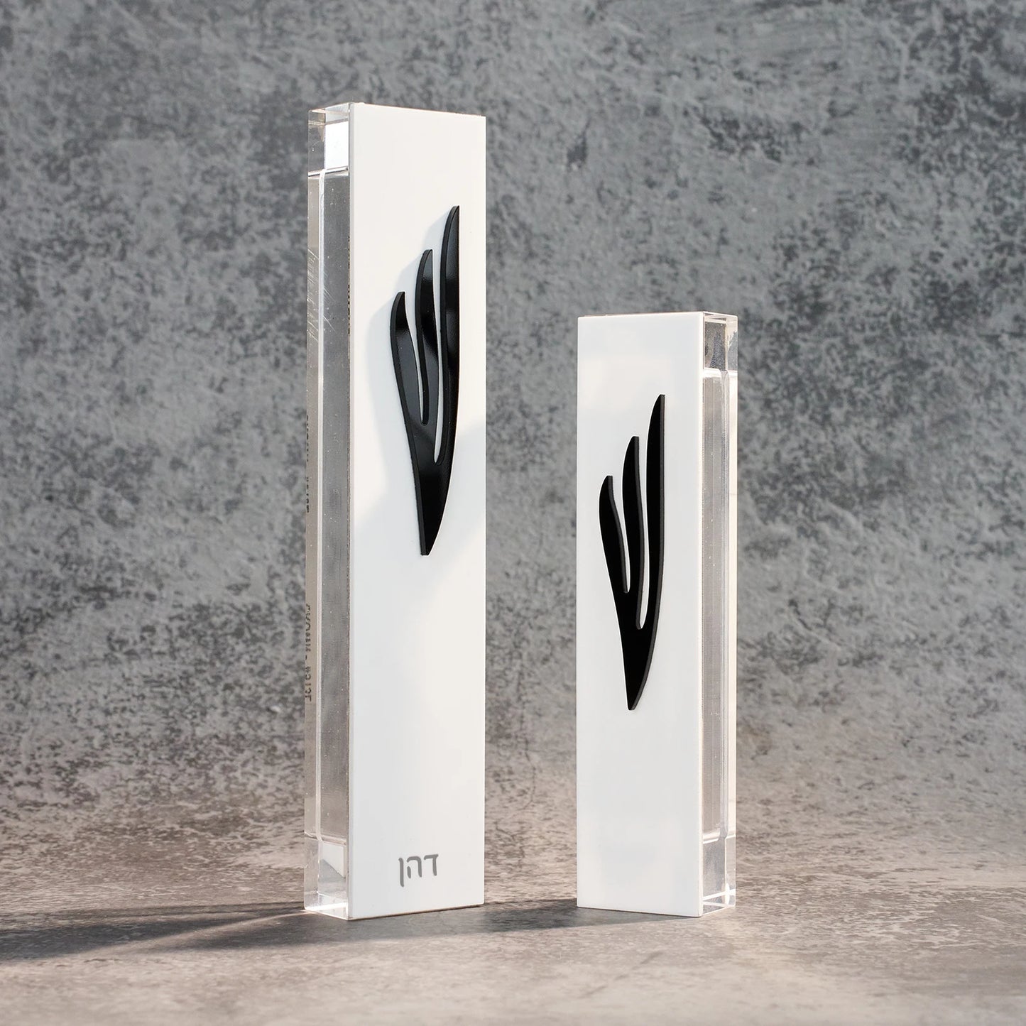 Custom Modern White Acrylic Mezuzah Case with Shin Logo Personalized Engraving Name/ Blessing Judaica Door Decor New Home Gift