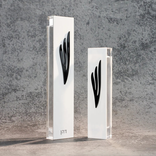 Custom Modern White Acrylic Mezuzah Case with Shin Logo Personalized Engraving Name/ Blessing Judaica Door Decor New Home Gift