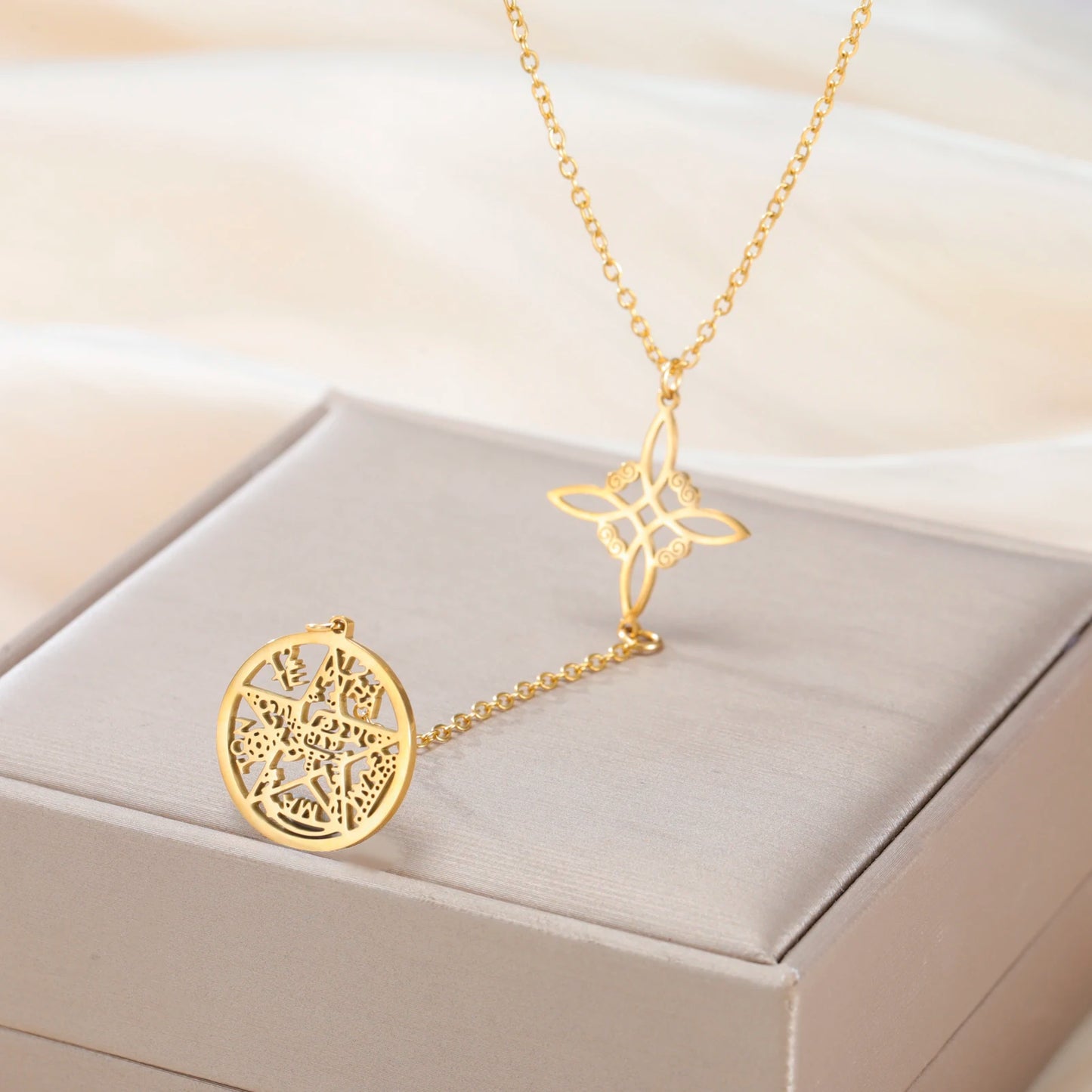 Double Amulet Protection Necklace witch Knot Pentagram Tetragrammaton Stainless Steel Protection Jewerly Wholesale