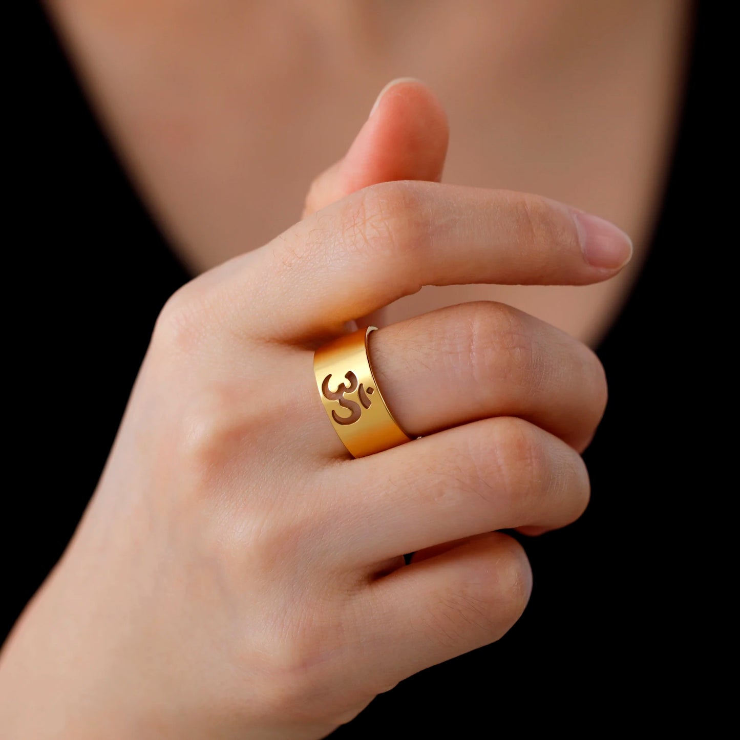 LIKGREAT Buddhism Indian Yoga Om Symbol Rings for Women Stainless Steel Supernatural Religious Talisman Amulet Jewelry Gifts New