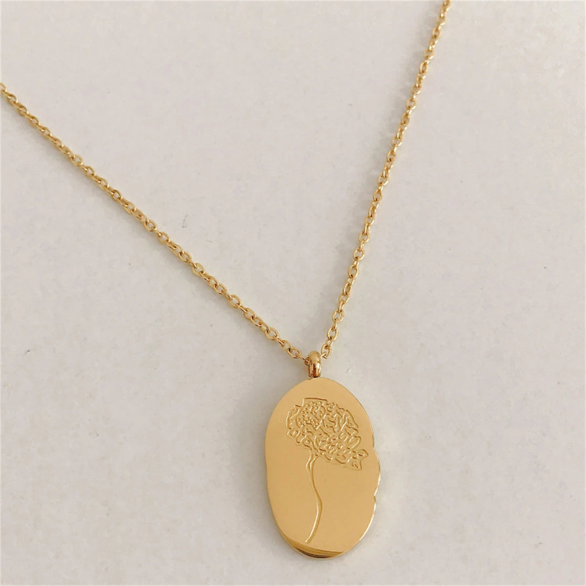 Titanium Steel December Flower Irregular Pendant Necklace Birth Flower Necklace Month Flower Color Preservation