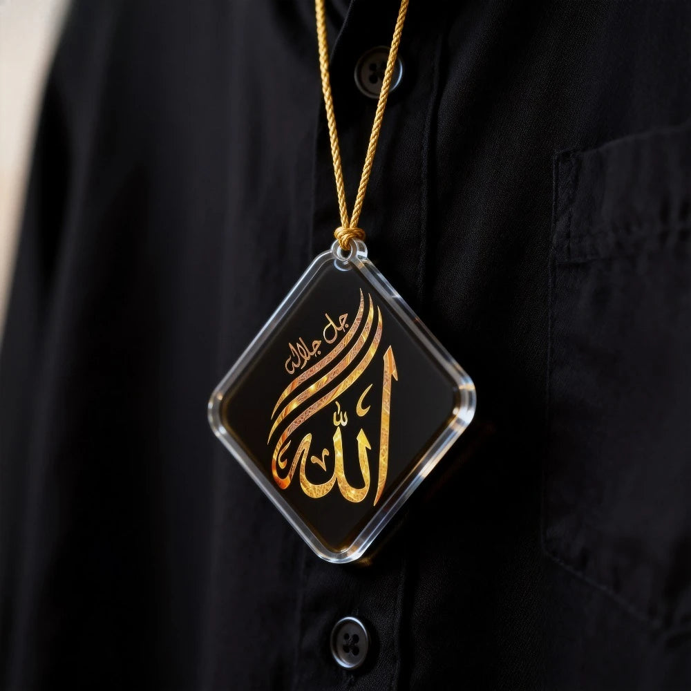 Diamond-shaped acrylic car rearview mirror pendant, a car pendant for praying for peace, a sacred Islamic car decoration.