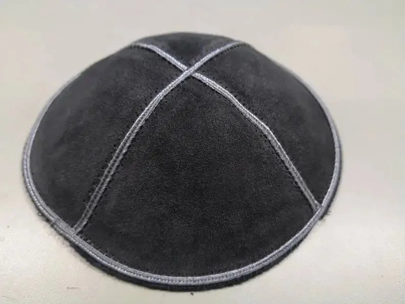 JEWISH KIPPAH SUEDE LEATHER YARMULKE KIPPAH PERSONALISIZED ORDER UNDER ENQUIRY