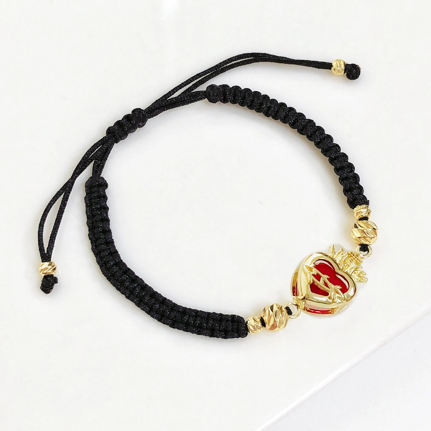 Red/Black Rope Braided Sacred Heart Shaped Crystal Cross Bracelet Classic for Men Women Lucky Religious Jewelry Party Gift