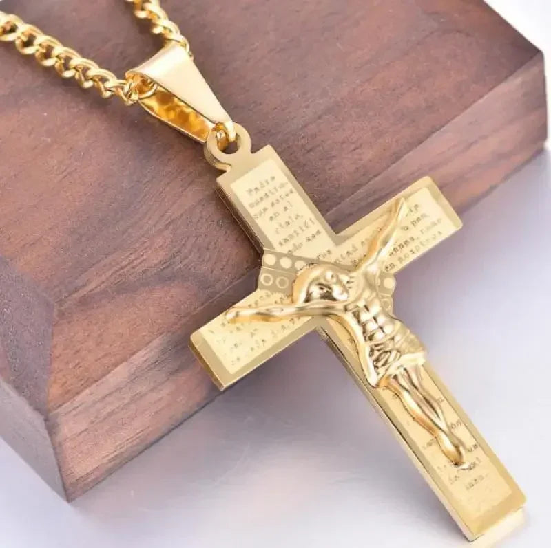 Men and Women New Retro Personality Creative Design Jesus Cross Amulet Pendant Rock Casual Gift Catholic Christian Necklace